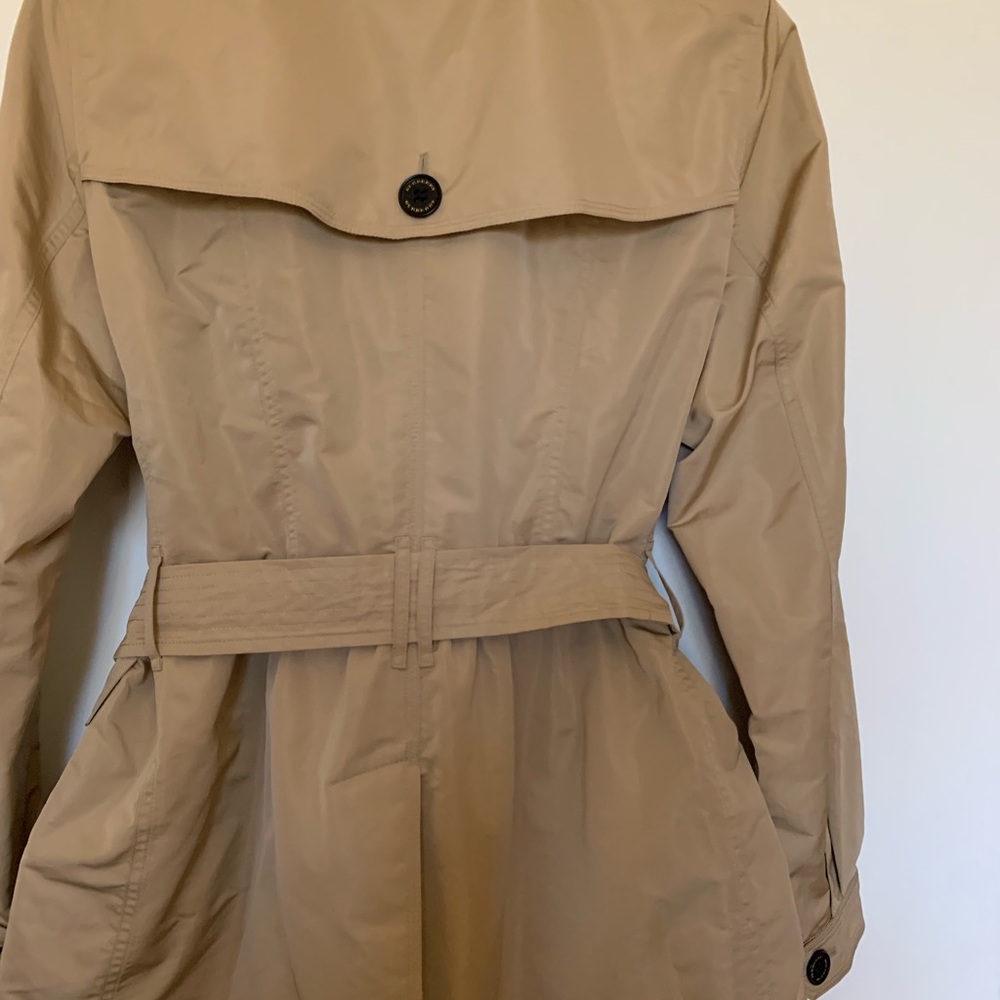 Burberry Authentic New Raincoat - Picture 5 of 15